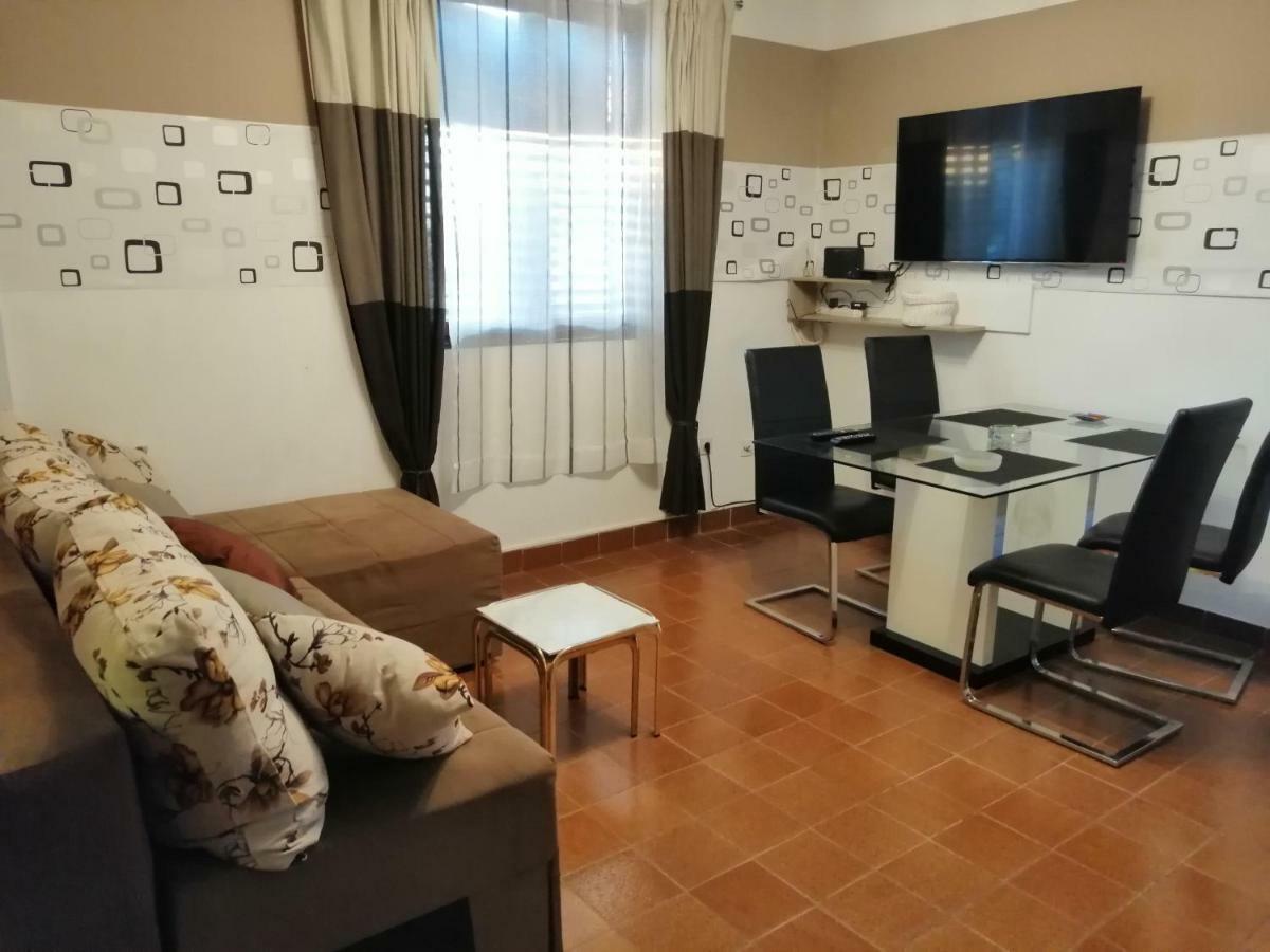 Apartmani Petra Vrsi Exteriör bild